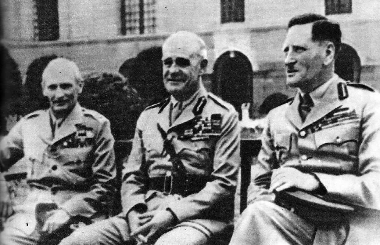 Командующие британскими войсками в Северной Африке, Индии и на Ближнем Востоке. Слева направо: Б. Монтгомери, А. Уэйвелл, К. Окинлек