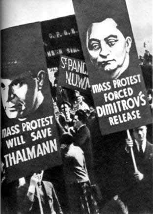 Антифашистская демонстрация с плакатами, призывающими к освобождению Г. Димитрова и Э. Тельмана из фашистских застенков. Лондон. 1933 г