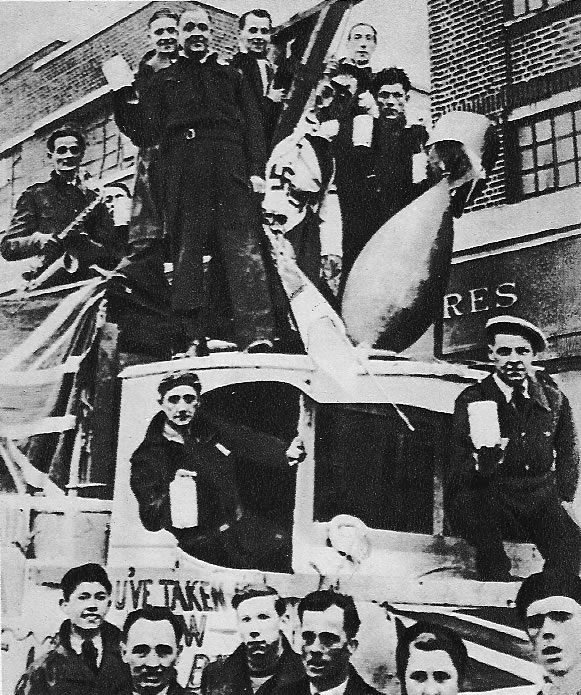 Группа англичан — участников сбора средств среди жителей Англии в фонд помощи             СССР 1943 г