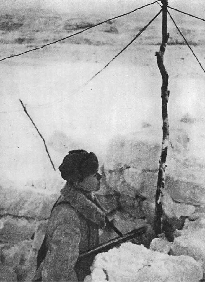 Пост ВНОС на самой северной точке советско-германского фронта. Февраль 1943г. 