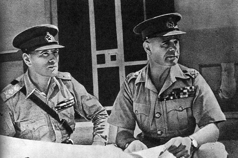 Английские генералы А. Уэйвелл (справа) и К. Окинлек. 1941 г