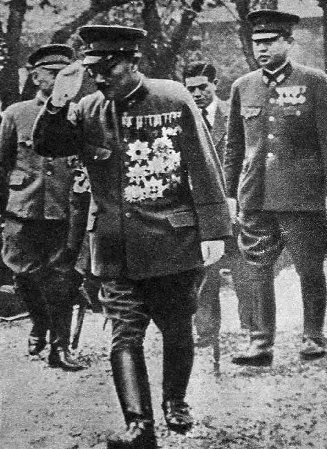 Военный министр, затем премьер-министр Японии Хидэки Тодзио. 1941 г.