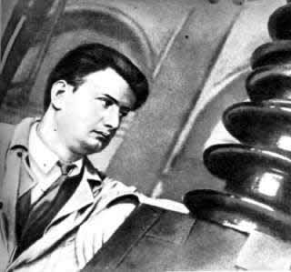 Ученый И.В.Курчатов у высоковольтной установки. Ленинград, 1934